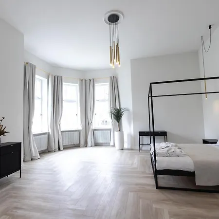 Srebrna Luxury - Fabrykancka - Wnetrza Premium