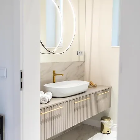 Srebrna Luxury - Fabrykancka - Wnetrza Premium