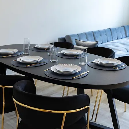 Srebrna Luxury - Fabrykancka - Wnetrza Premium * وودج