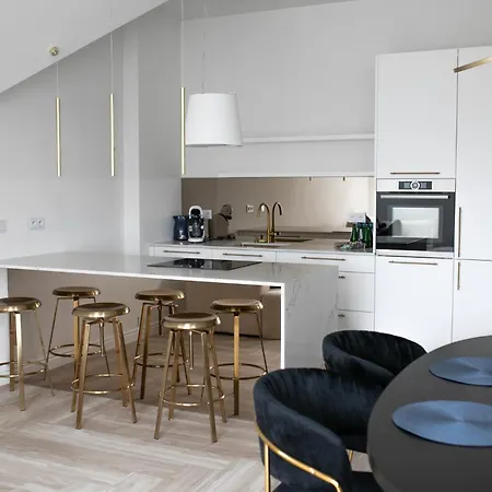 Srebrna Luxury - Fabrykancka - Wnetrza Premium شقة *