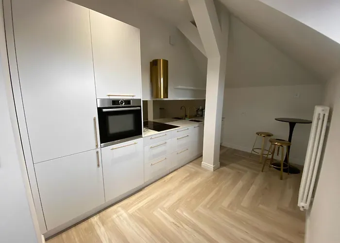 Srebrna Luxury - Fabrykancka - Wnetrza Premium